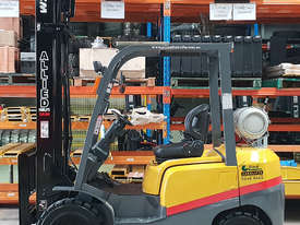 TCM 2500kg LPG Forklift with 4500mm Two Stage Mast - picture0' - Click to enlarge