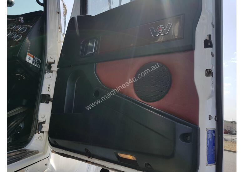 caption Western Star 4864FX Tipper Truck