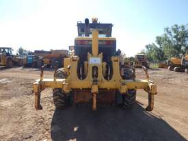 Komatsu GD55-3A Grader - picture1' - Click to enlarge