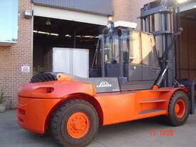 HIRE - 16 T Linde H160 (3 standard Container Stacker) - picture2' - Click to enlarge