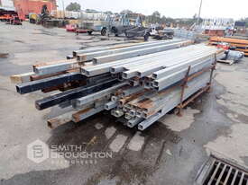 4 X STILLAGES OF 75MM & 100MM METAL SQUARE BOX SECTIONS - picture2' - Click to enlarge