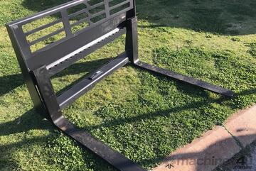   Skid Steer Forks 1.5 Ton