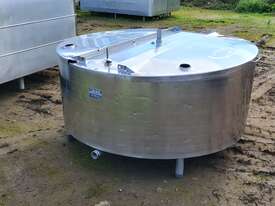 900lt STAINLESS STEEL TANK, MILK VAT - picture2' - Click to enlarge