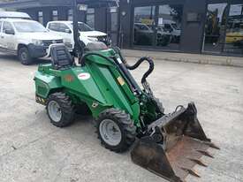 Used Avant 520+ Mini Loader - picture1' - Click to enlarge