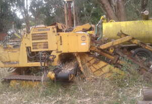2 x 60hp Case Taskforce 1000 , track trencher's , belt conveyor ,