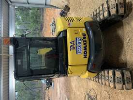 Komatsu 5.5 Excavator - picture1' - Click to enlarge