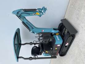 HAIHONG MINI EXCAVATOR 1.2t 3CYL KUBOTA DIESEL INC 10 ATTACHMENTS  - picture1' - Click to enlarge