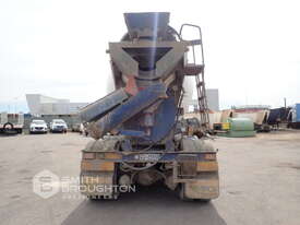 2004 IVECO 2350G 8X4 CONCRETE AGITATOR TRUCK - picture1' - Click to enlarge