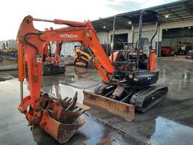 HITACHI ZX27U 3T EXCAVATOR WITH SPRING HITCH, 3 x BUCKETS, RIPPER ATTACHMENT AND 5220 HOURS - picture0' - Click to enlarge