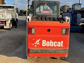 Bobcat T110 track machine low hours - picture2' - Click to enlarge