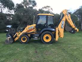 2014 JCB 3CX Sitemaster Backhoe - picture0' - Click to enlarge