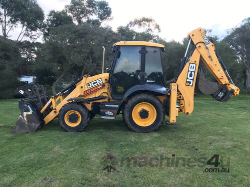 2014 JCB 3CX Sitemaster Backhoe