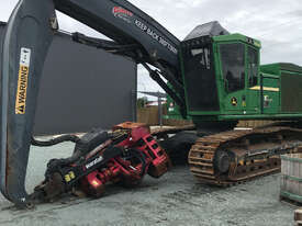 John Deere 903 MH Forestry Harvester Forestry Equipment - picture0' - Click to enlarge