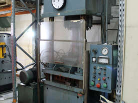 Hydropower 150 ton Hydraulic Press  - picture0' - Click to enlarge