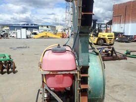 3 POINT LINKAGE 200 LITRE SPRAYER - picture0' - Click to enlarge