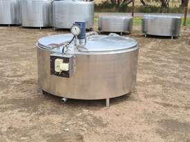 STAINLESS STEEL TANK, MILK VAT 1050lt - picture0' - Click to enlarge