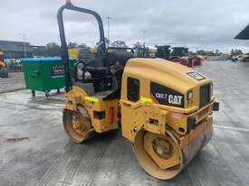 2017 CATERPILLAR CB2.7 TWIN DRUM ROLLER U4333 - picture0' - Click to enlarge