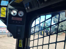 Caterpillar 246 Skid Steer Loader - picture1' - Click to enlarge