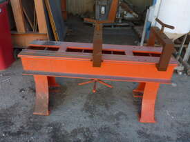 CYLINDER HEAD STRAIGHTENING BENCH - picture0' - Click to enlarge