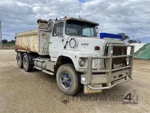 Ford L9000