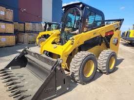 UNUSED 2022 CAT 262D3 SKID STEER LOADER WITH ALL PREMIUM OPTIONS AND 4 IN 1 BUCKET - picture2' - Click to enlarge