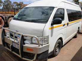 2014 TOYOTA HIACE COMMUTER - picture0' - Click to enlarge