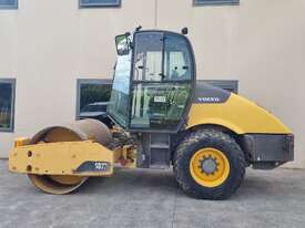 Used Volvo SD77DX Smooth Drum Roller - picture1' - Click to enlarge