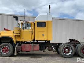 1976 Mack - picture1' - Click to enlarge