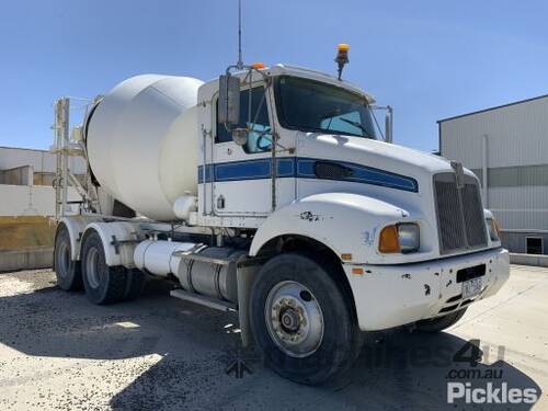 1999 Kenworth T300 Series