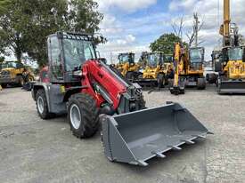 2023 UHI M250 2.5T Telescopic Wheel Loader With Hydraulic Quick Hitch 400km Free Delivery - picture0' - Click to enlarge