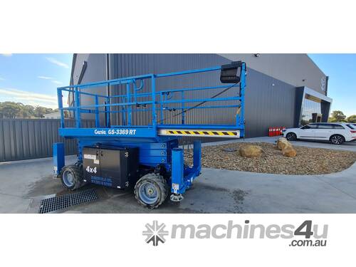 Rough Terrain Scissor Lift