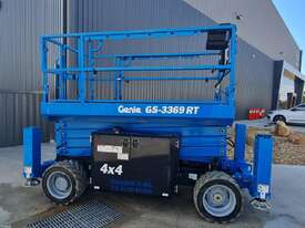 Rough Terrain Scissor Lift - picture1' - Click to enlarge