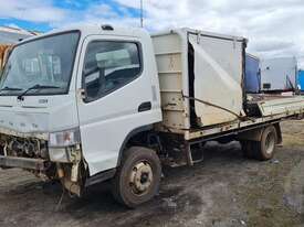 Mitsubishi Fuso - picture2' - Click to enlarge