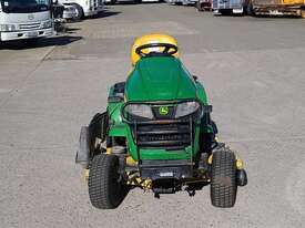 John Deere X380 - picture0' - Click to enlarge