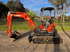 Kubota U25 - 3 Tracked-Excav Excavator - picture1' - Click to enlarge