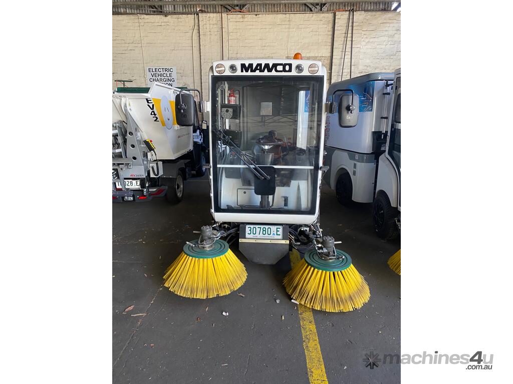New Manco Fully Electric Articulated Washer Sweeper Suction Unit Street Sweeper in WETHERILL