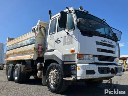 2005 Nissan UD CW385 Side Tipper