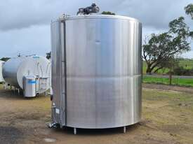 10,600lt STAINLESS STEEL TANK, MILK VAT - picture1' - Click to enlarge