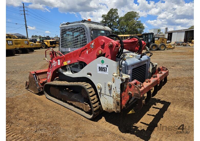 Used 2016 Takeuchi TL12V2 Compact Track Loader / Multi Terrain Skid Steer *CONDITIONS APPLY*