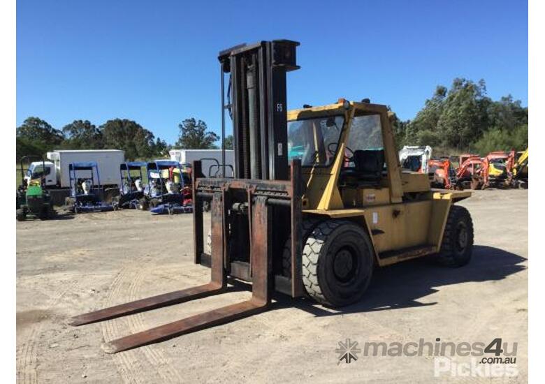 Used 2000 Caterpillar V300 Counterbalance Forklifts in , - Listed on ...