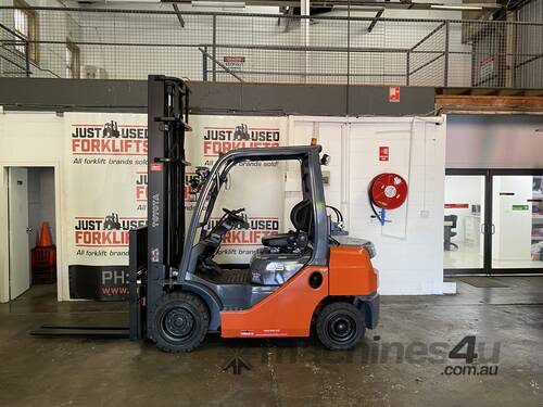  TOYOTA 8FG25 DELUXE 68695 2018 MODEL 2.5 TON 2500 KG CAPACITY LPG GAS FORKLIFT 4500 MM 2 STAGE 