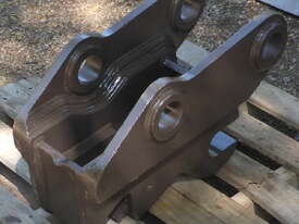 5-10 ton (60mm pin) Mechanical Quick Hitch Coupler suit Volvo ECR 88 Excavator - picture2' - Click to enlarge