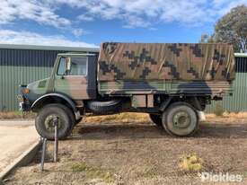 1982 Mercedes Benz Unimog UL1700L Dropside 4x4 Cargo Truck - picture2' - Click to enlarge