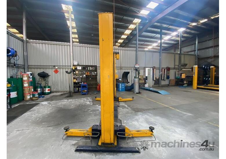 Used Tecalemit Garage Equipment Tecalemit Garage Equipment two Post