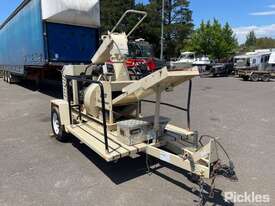 2017 FINN Corporation B70T-43 Mulch Spreader - picture0' - Click to enlarge