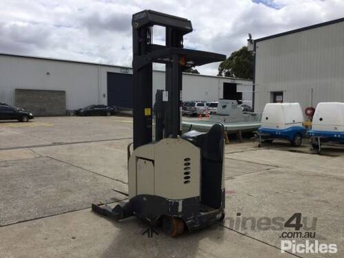 Crown RR5225 High Reach Forklift