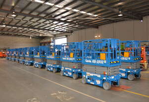 Genie GS1932 Electric Scissor Lifts - 2 to 5 Years Old for Sale