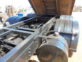 ACCO 6 WHEEL TIPPER 1999 . 2350G - picture1' - Click to enlarge