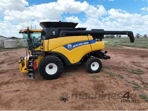 NEW HOLLAND CR9090 ,45ft 83c Front 