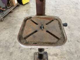 Detroit Floor Drill Press - picture0' - Click to enlarge